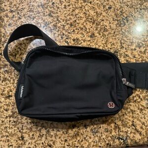 Lululemon belt bag